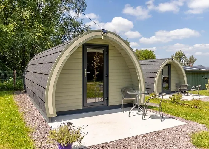 Mount Hillary Holiday Pods